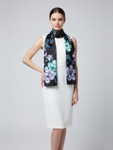 Sciarpa stola nera in pura seta raso stampata BARBERA